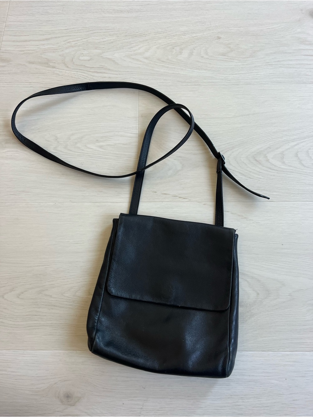Vagabond Black Leather Crossbody Bag